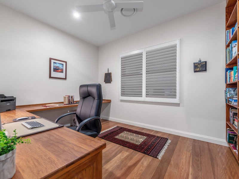 33 Ivy Street, Indooroopilly QLD 4068