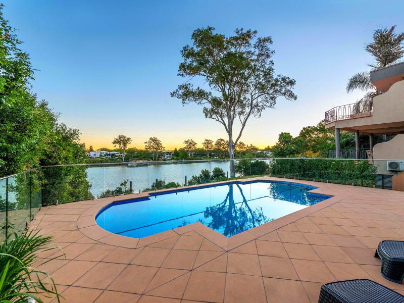 33 Ivy Street, Indooroopilly QLD 4068