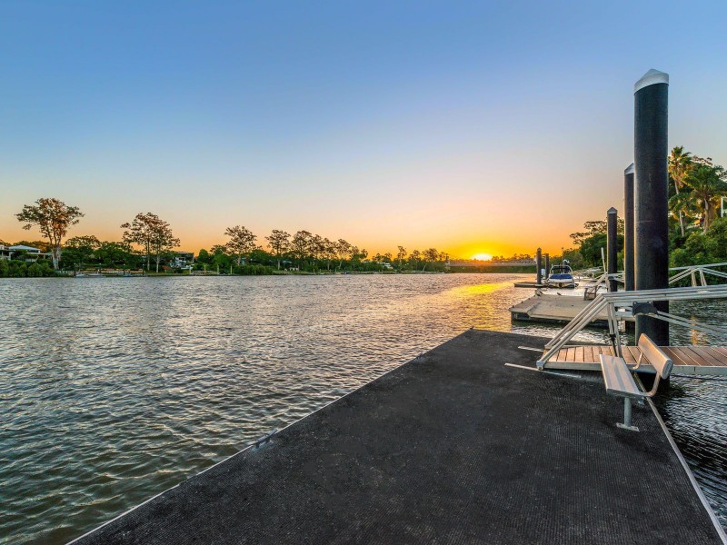 33 Ivy Street, Indooroopilly QLD 4068