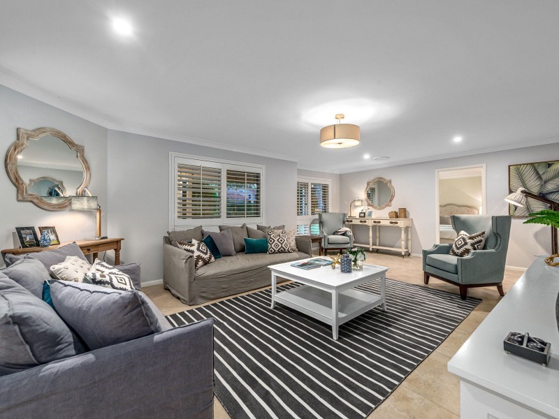 8 Rivergum Place, Fig Tree Pocket QLD 4069