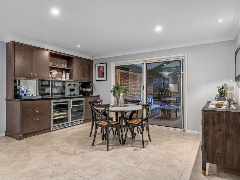 8 Rivergum Place, Fig Tree Pocket QLD 4069