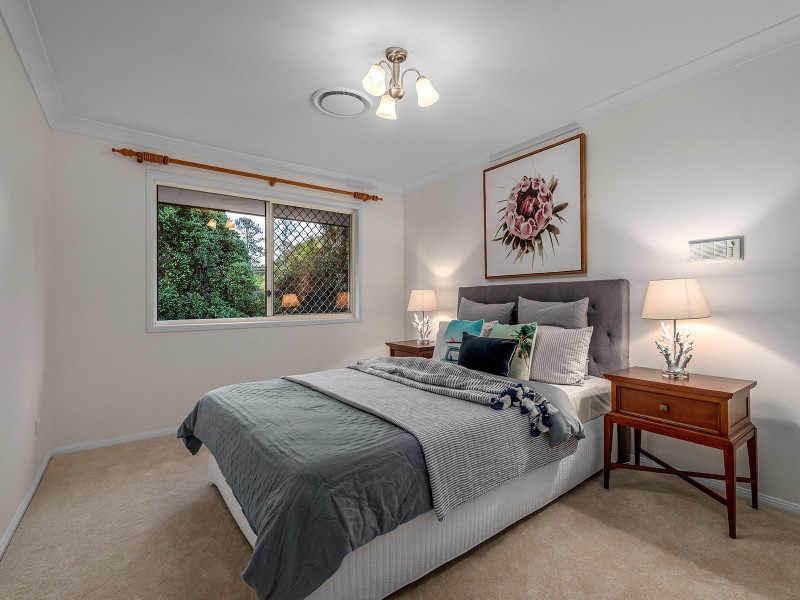 8 Rivergum Place, Fig Tree Pocket QLD 4069