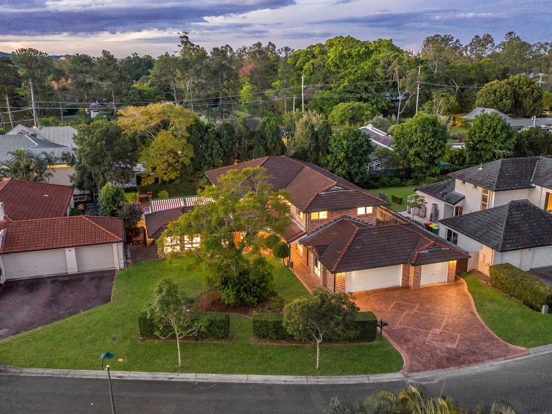 8 Rivergum Place, Fig Tree Pocket QLD 4069
