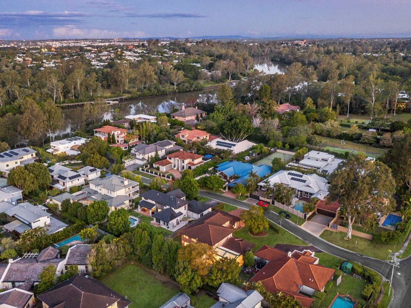 8 Rivergum Place, Fig Tree Pocket QLD 4069