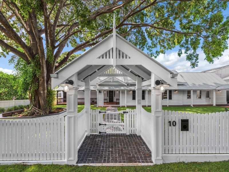 10 Lama Street, Chelmer QLD 4068