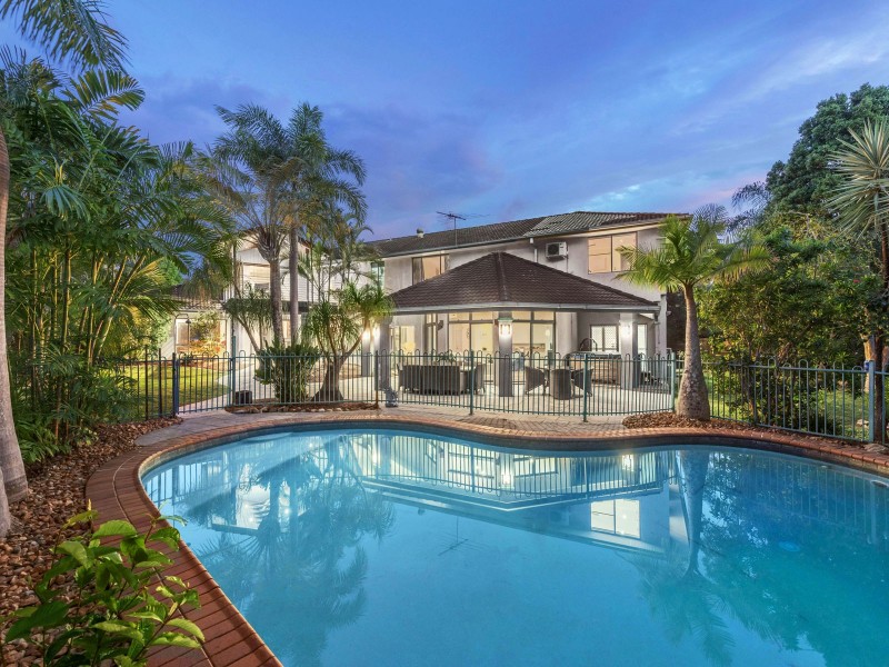 120 Ironbark Road, Chapel Hill QLD 4069