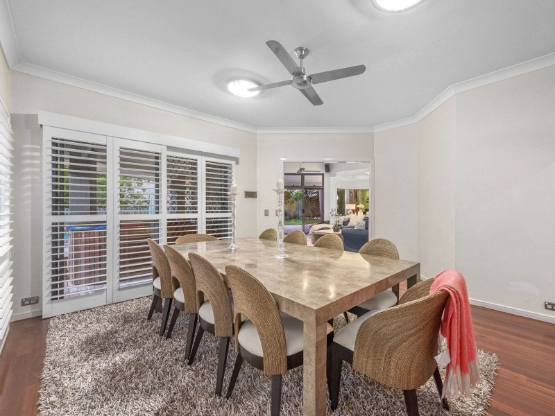 120 Ironbark Road, Chapel Hill QLD 4069