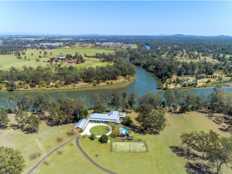 30 Hawkesbury Road, Moggill QLD 4070