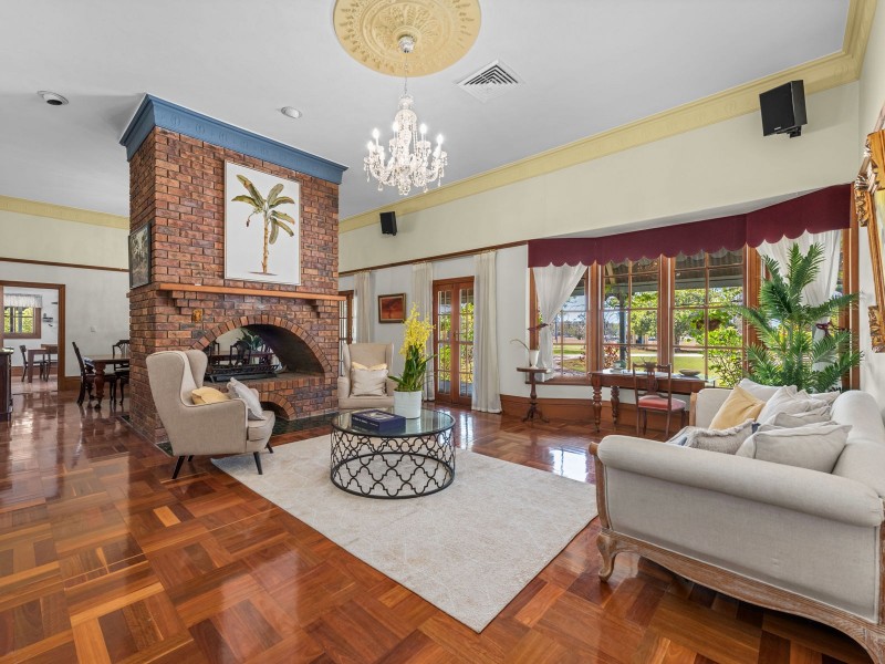 30 Hawkesbury Road, Moggill QLD 4070