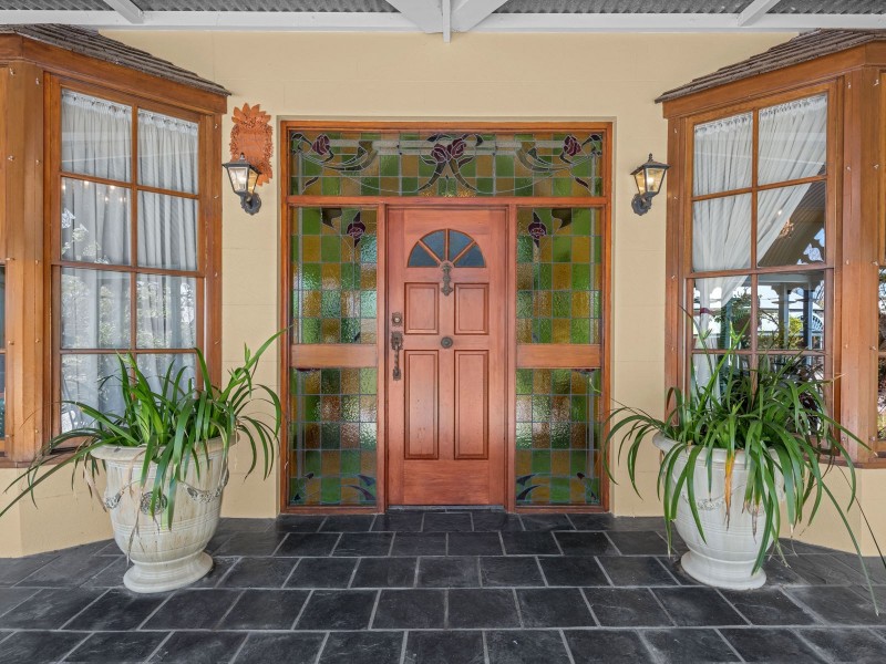 30 Hawkesbury Road, Moggill QLD 4070