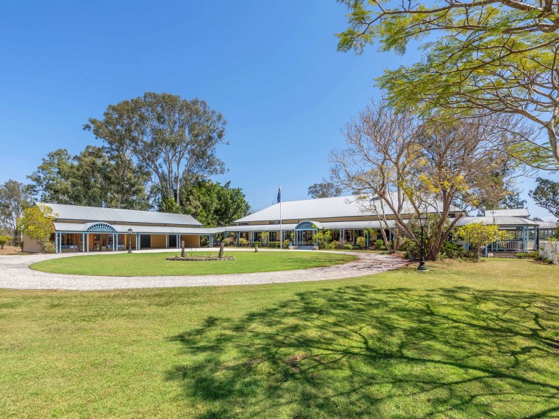 30 Hawkesbury Road, Moggill QLD 4070