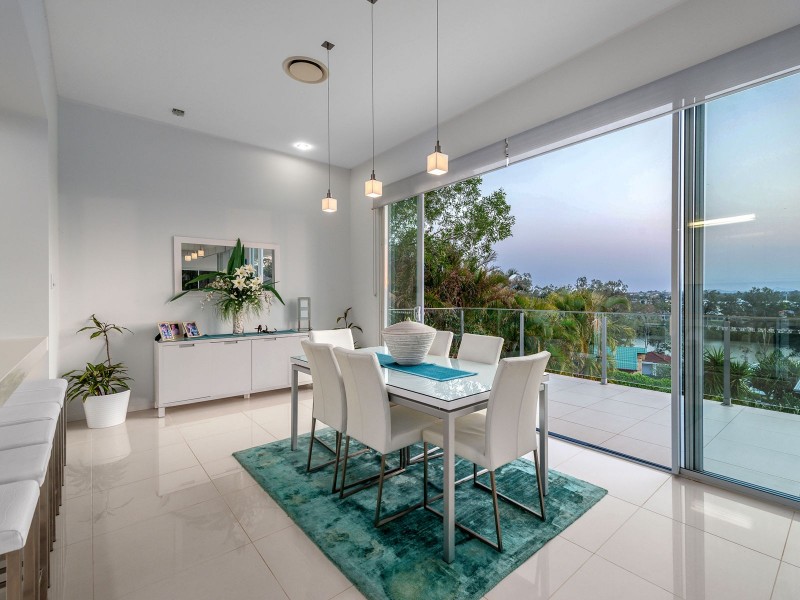 32 Robertson Place, Fig Tree Pocket QLD 4069
