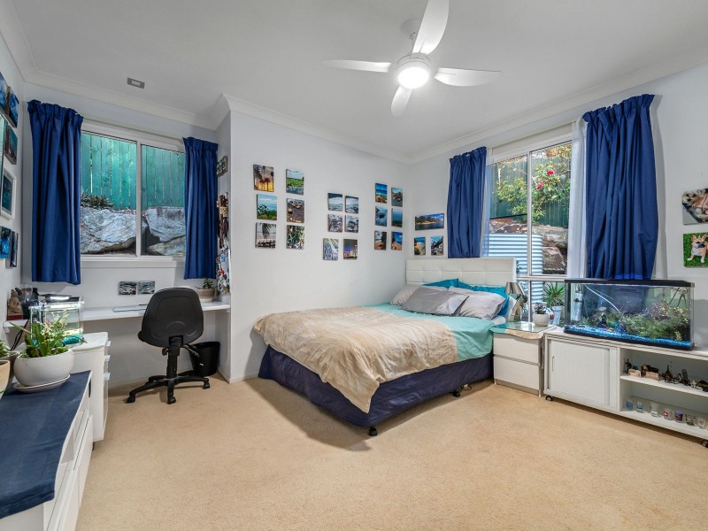 32 Robertson Place, Fig Tree Pocket QLD 4069
