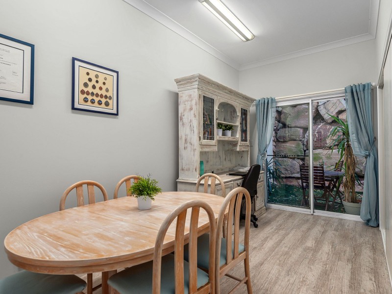 32 Robertson Place, Fig Tree Pocket QLD 4069