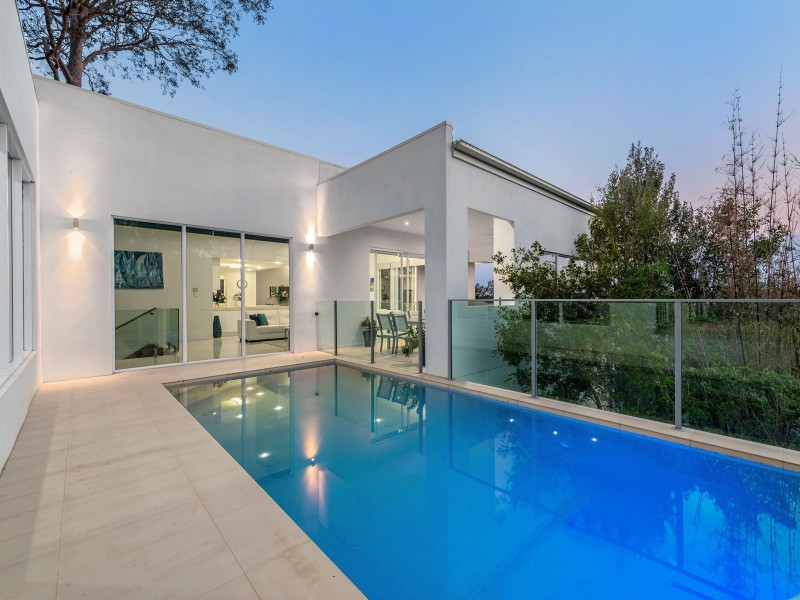 32 Robertson Place, Fig Tree Pocket QLD 4069