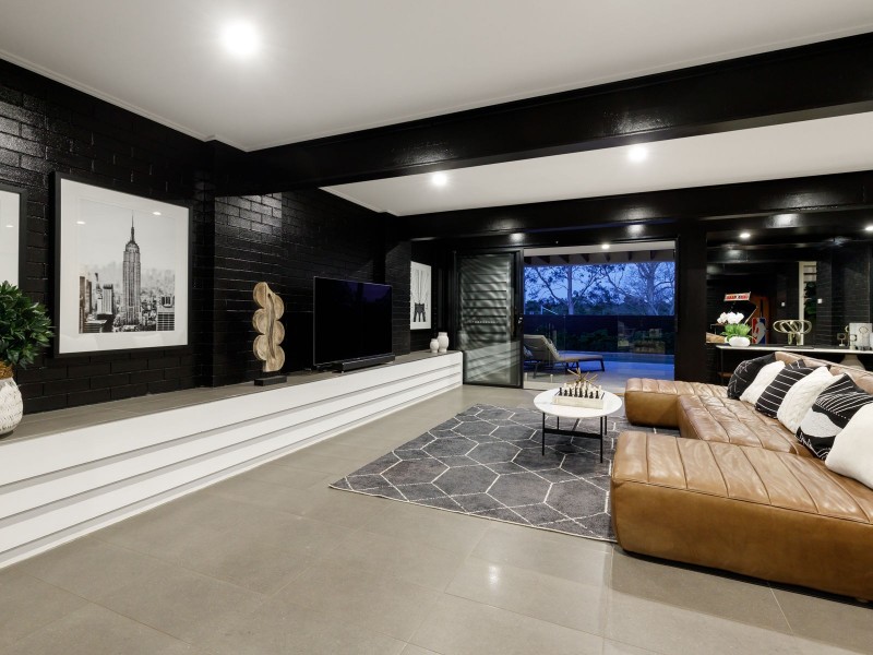 67 Nadine Street, Graceville QLD 4075