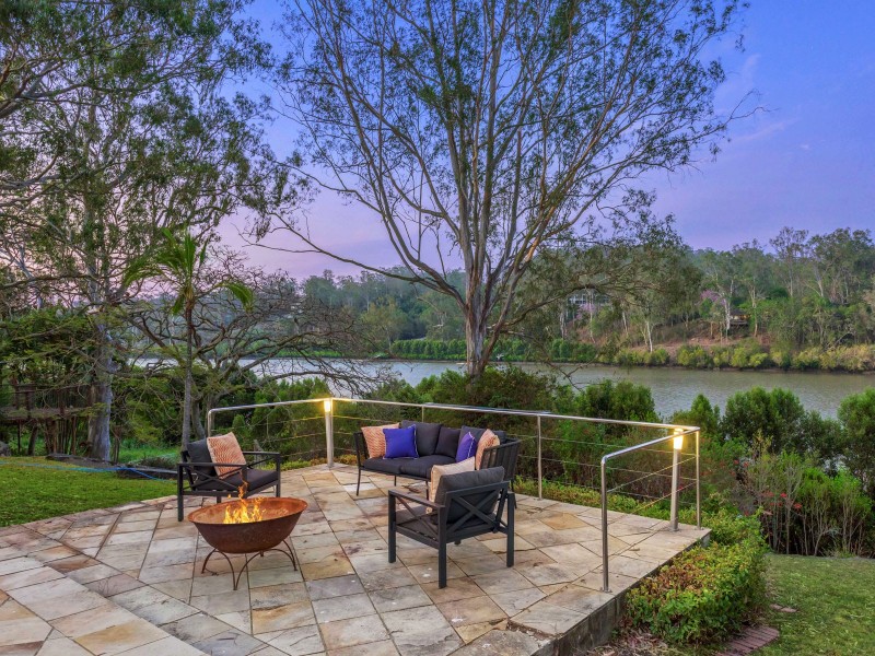 59 Kooringal Drive, Jindalee QLD 4074
