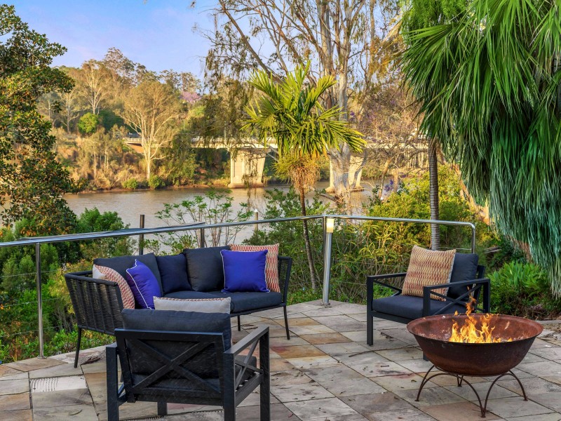 59 Kooringal Drive, Jindalee QLD 4074