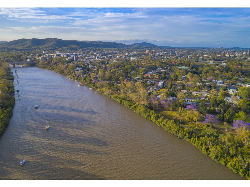 45 Glencairn Avenue, Indooroopilly QLD 4068