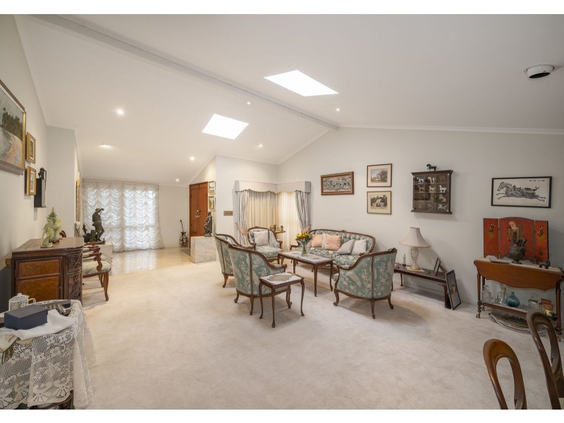 45 Glencairn Avenue, Indooroopilly QLD 4068