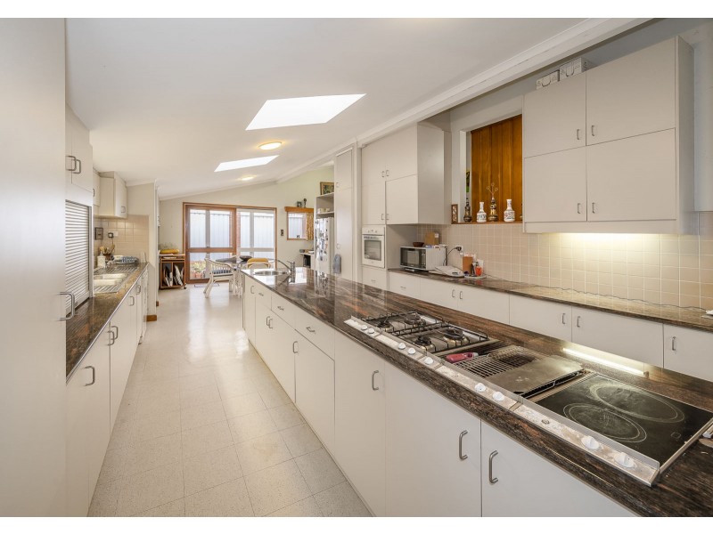 45 Glencairn Avenue, Indooroopilly QLD 4068