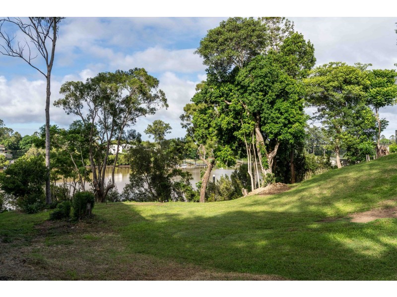 43 Ivy Street, Indooroopilly QLD 4068