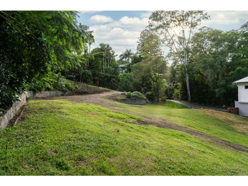 43 Ivy Street, Indooroopilly QLD 4068