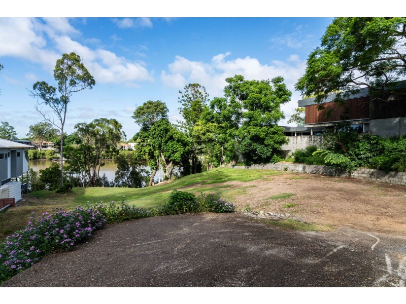 43 Ivy Street, Indooroopilly QLD 4068