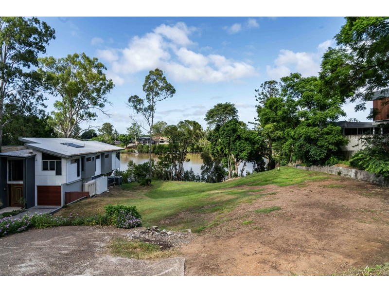 43 Ivy Street, Indooroopilly QLD 4068