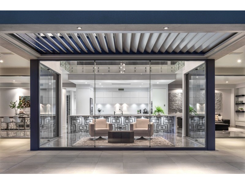 8 Kintyre St, Brookfield QLD 4069