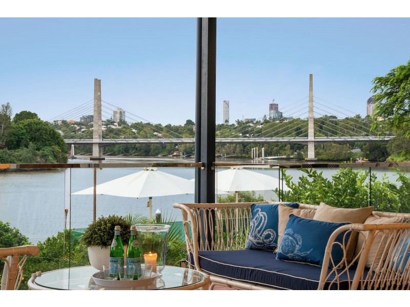 75 Brisbane Corso, Fairfield QLD 4103