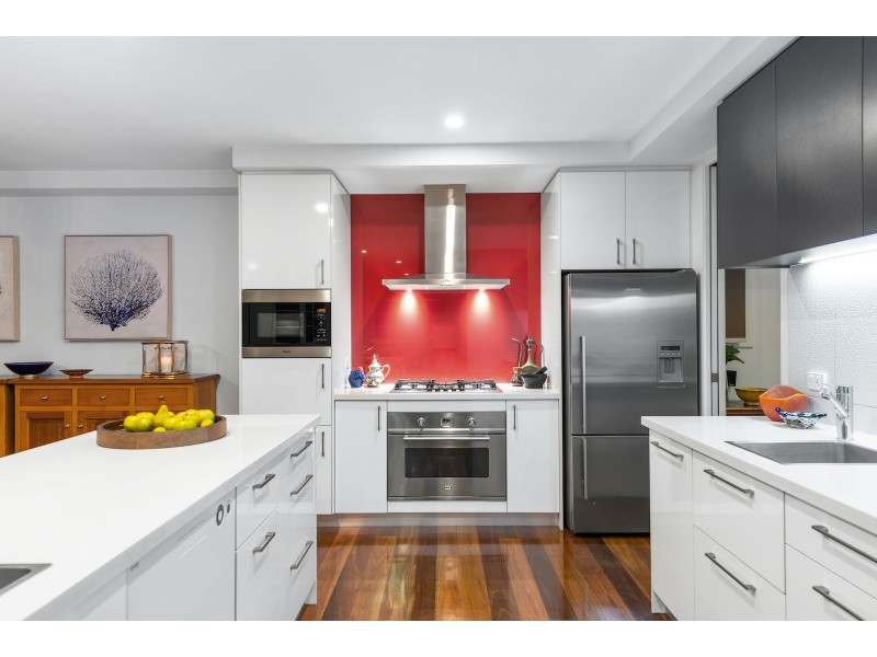 75 Brisbane Corso, Fairfield QLD 4103