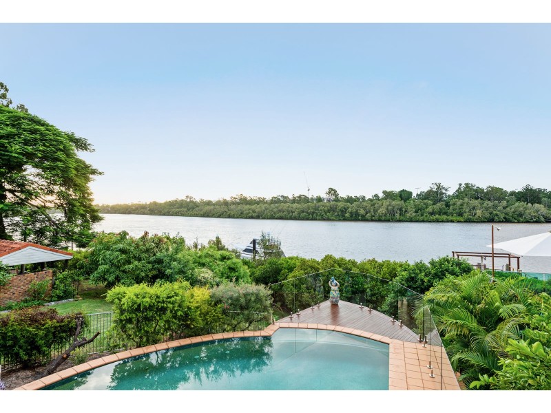 75 Brisbane Corso, Fairfield QLD 4103