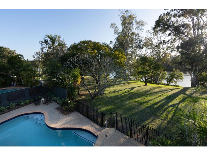12 Oriana Crescent, Yeronga QLD 4104