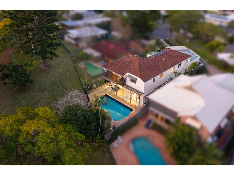 12 Oriana Crescent, Yeronga QLD 4104