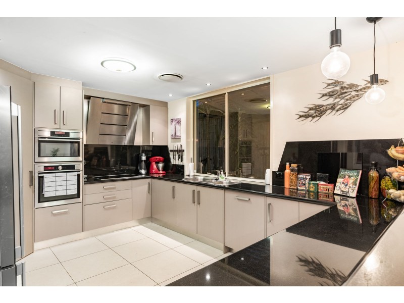 12 Oriana Crescent, Yeronga QLD 4104