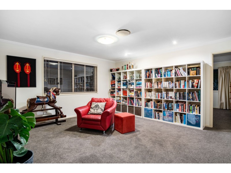 12 Oriana Crescent, Yeronga QLD 4104