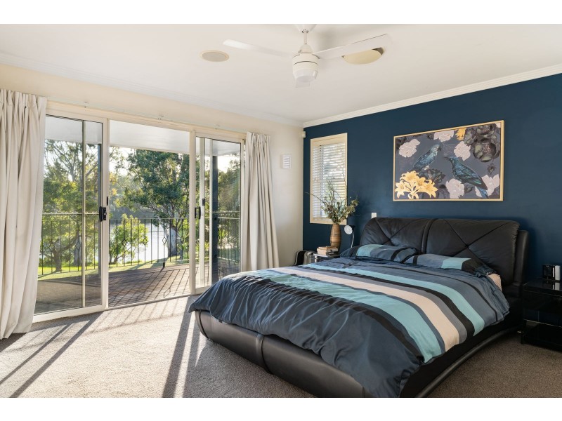 12 Oriana Crescent, Yeronga QLD 4104