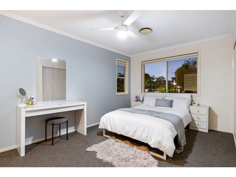 12 Oriana Crescent, Yeronga QLD 4104