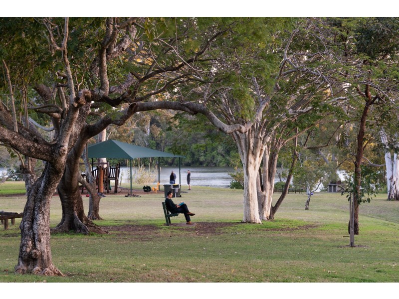 12 Oriana Crescent, Yeronga QLD 4104