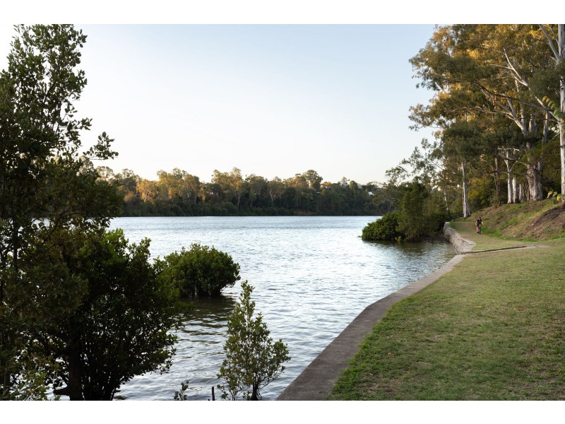 12 Oriana Crescent, Yeronga QLD 4104