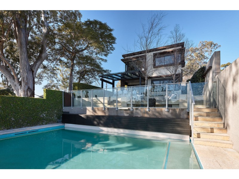 32 Hiron Street, St Lucia QLD 4067