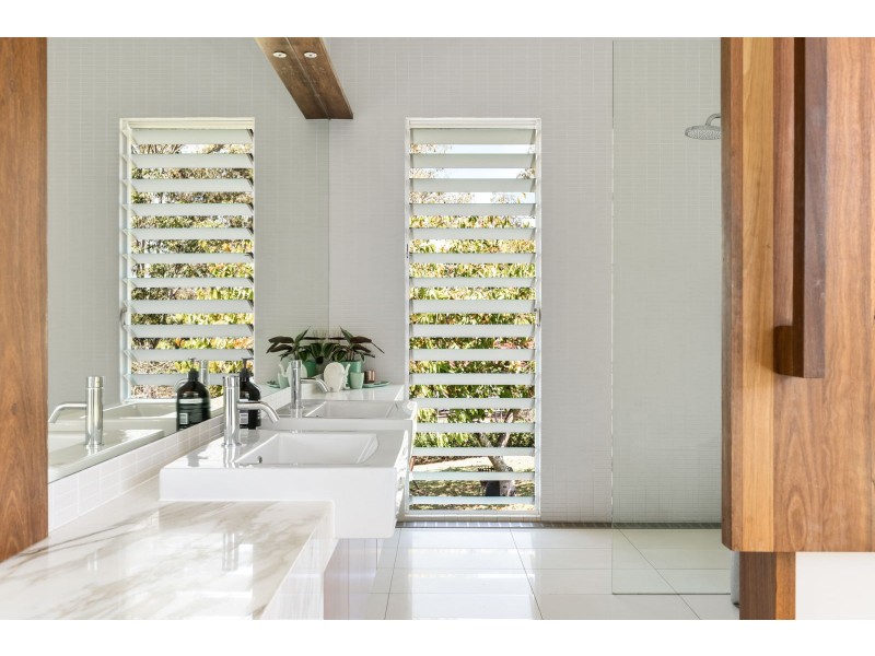 385 Jesmond Road, Fig Tree Pocket QLD 4069