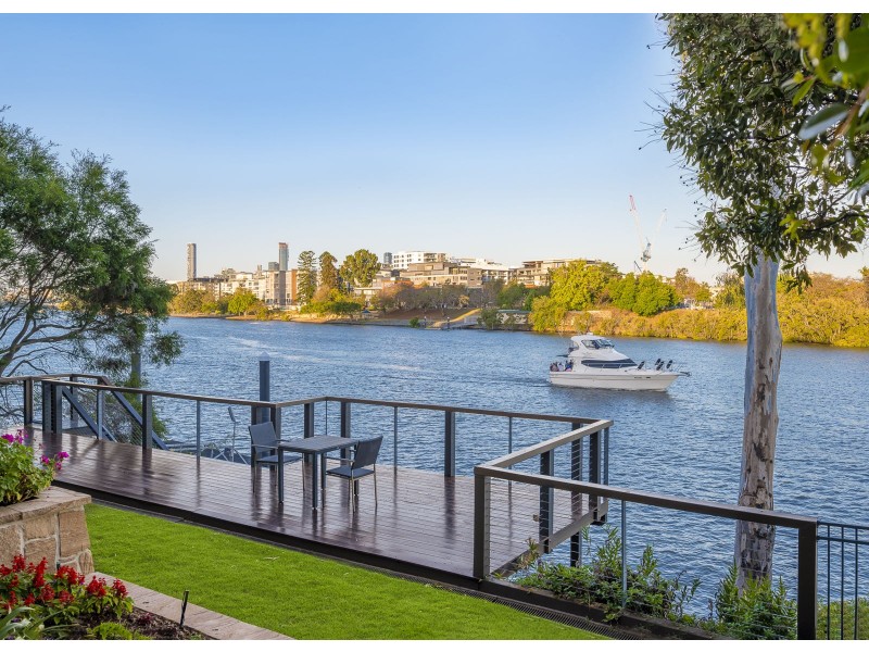 24 Glen Road, Toowong QLD 4066