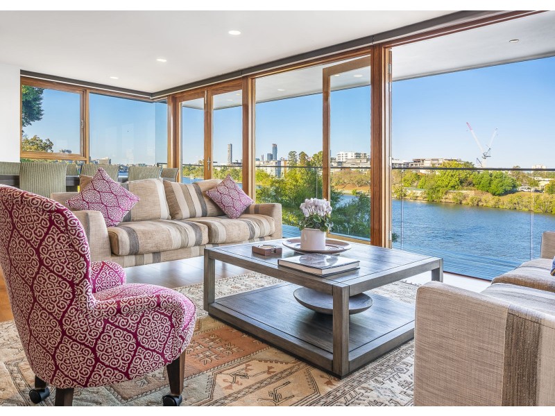 24 Glen Road, Toowong QLD 4066