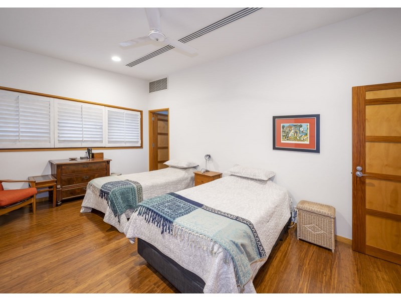 24 Glen Road, Toowong QLD 4066