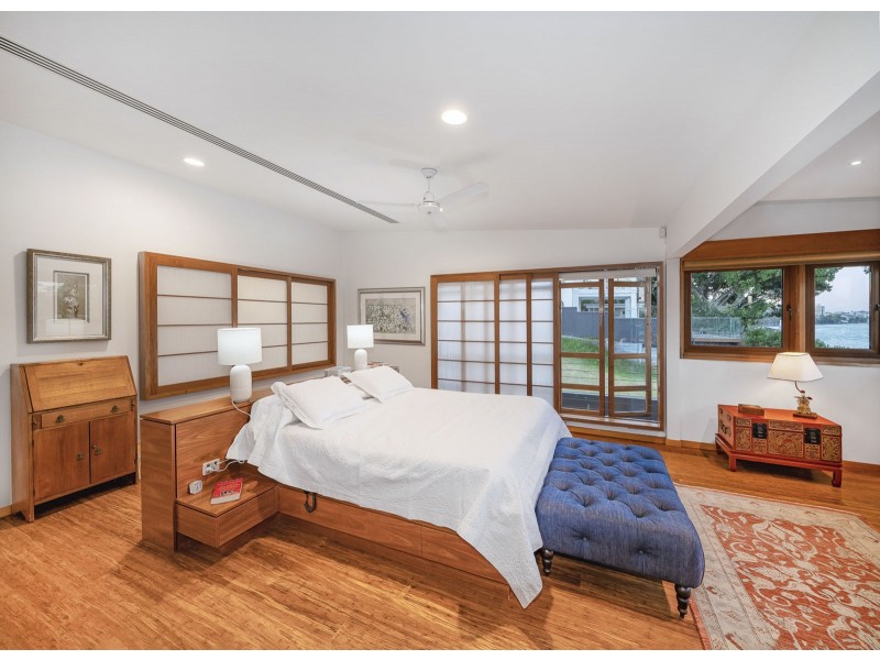 24 Glen Road, Toowong QLD 4066