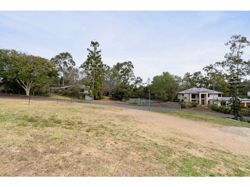 218a Chapel Hill Road, Chapel Hill QLD 4069