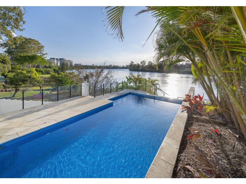 35 Stevens Street, Yeronga QLD 4104