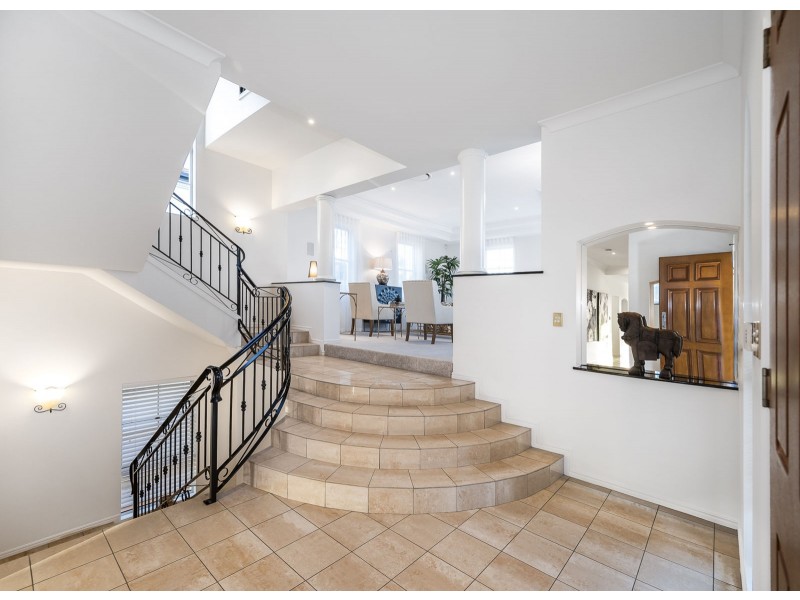 35 Stevens Street, Yeronga QLD 4104